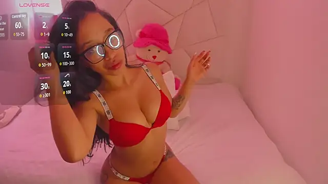 CatalinaBel online show from September 20, 6:09 pm