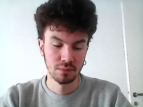 Snapshot of Lor92- chatting on October 29, 6:53 pm Lor92- online show from October 29, 6:53 pm