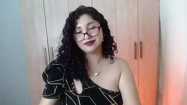 Gia Dior online show from October 30, 12:12 am