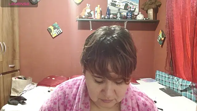 Snapshot of Sasharosee2 chatting on November 20, 1:00 pm Sasharosee2 online show from November 20, 1:00 pm