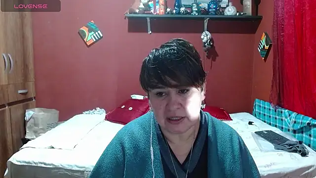 Snapshot of Sasharosee2 chatting on November 27, 1:35 pm Sasharosee2 online show from November 27, 1:35 pm