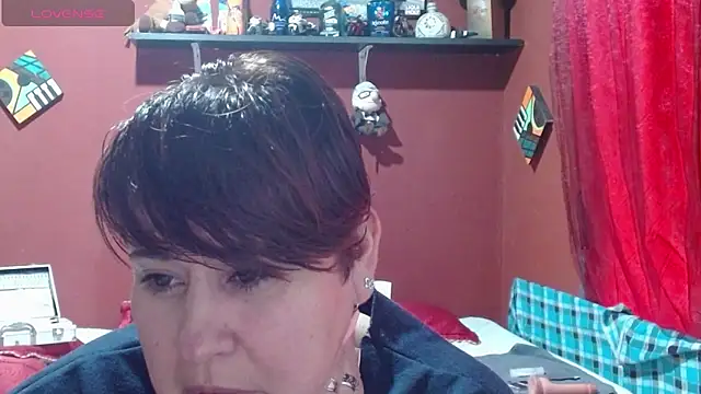 Snapshot of Sasharosee2 chatting on December 3, 1:31 pm Sasharosee2 online show from December 3, 1:31 pm