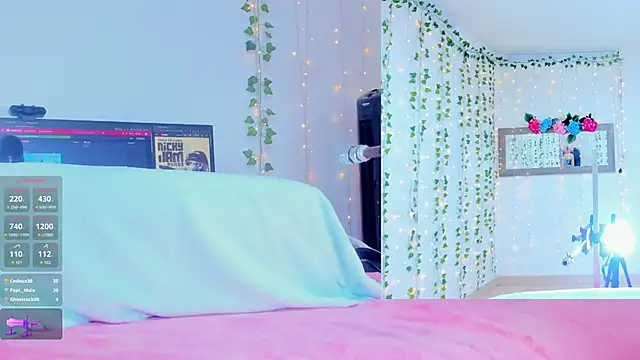 Snapshot of Ashley__Jones__ chatting on November 14, 5:00 pm Ashley Jones online show from November 14, 5:00 pm