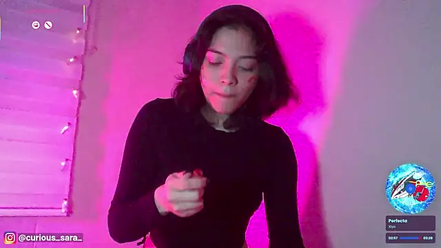 Snapshot of _curiouskitten_ chatting on November 11, 3:39 am curiouskitten online show from November 11, 3:39 am