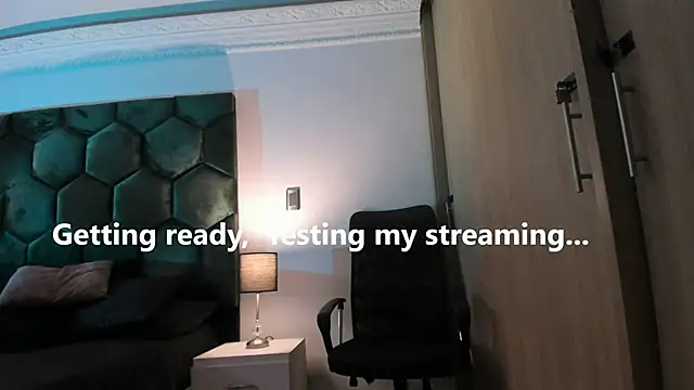 Snapshot of AllexJacob chatting on May 8, 4:45 pm AllexJacob online show from May 8, 4:45 pm
