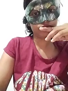 Snapshot of ms-naina chatting on August 4, 6:32 pm ms-naina online show from August 4, 6:32 pm