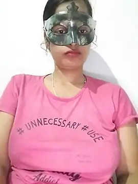 Snapshot of ms-naina chatting on August 5, 6:55 pm ms-naina online show from August 5, 6:55 pm