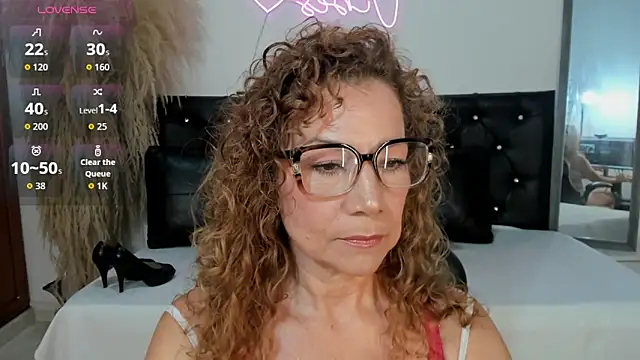 Jademommy  online show from October 6, 3:53 pm