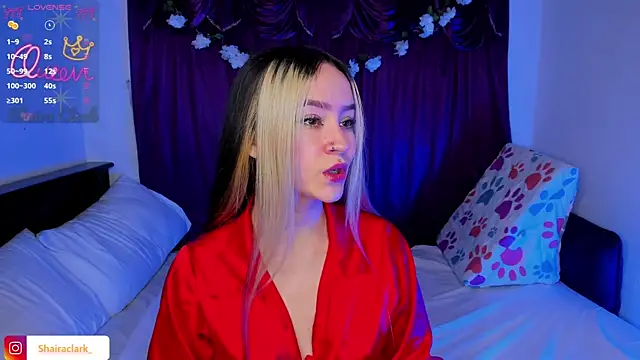 Shairaclark  online show from May 2, 1:32 am