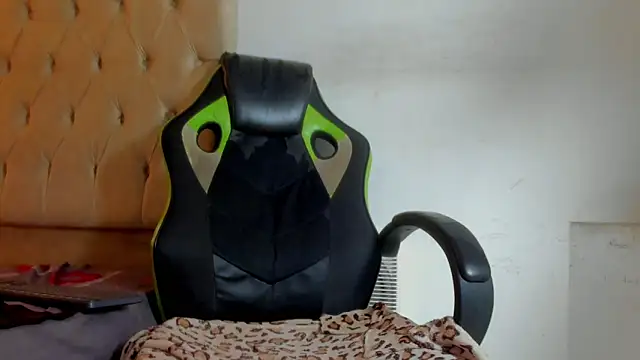 Naomis 35 online show from January 17, 7:17 pm