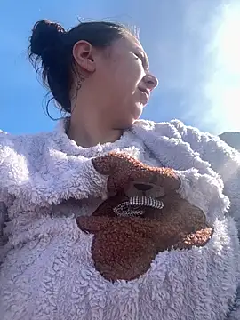 Emilie 1 online show from February 22, 2:48 pm