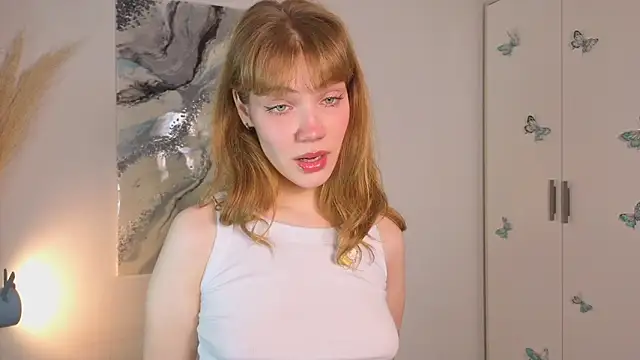 Snapshot of pienaple chatting on October 22, 4:46 am pienaple online show from October 22, 4:46 am