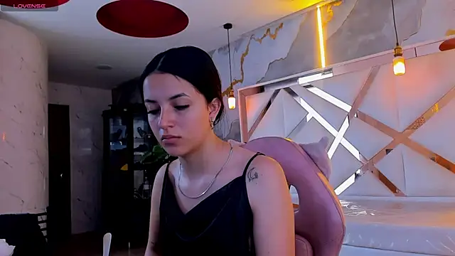 Snapshot of sophiadoll_tf chatting on July 28, 12:59 pm sophiadoll tf online show from July 28, 12:59 pm