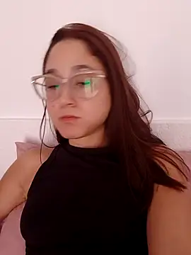 linameii online show from March 8, 3:49 pm