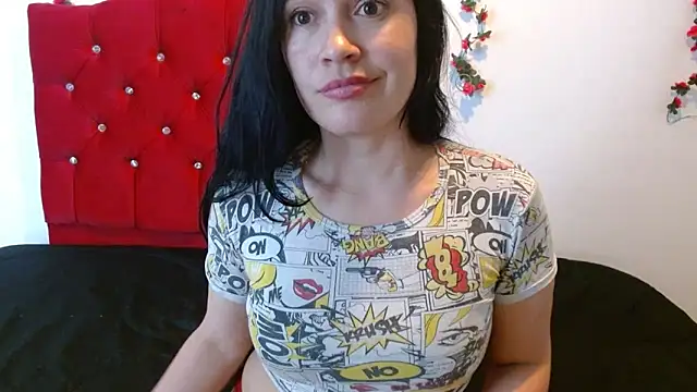 Snapshot of cristal1609 chatting on December 13, 7:53 pm cristal1609 online show from December 13, 7:53 pm