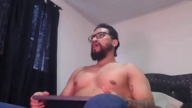 Snapshot of Chrys_harris77 chatting on June 22, 10:07 pm Chrys harris77 online show from June 22, 10:07 pm