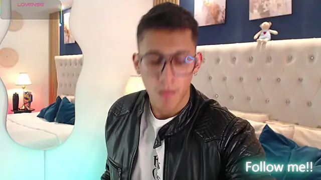Snapshot of SalvadorFit chatting on June 30, 8:10 pm SalvadorFit online show from June 30, 8:10 pm
