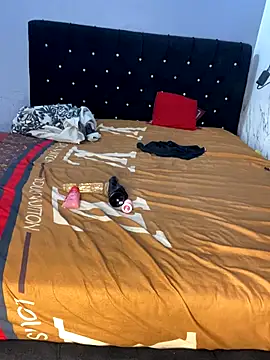 Snapshot of Daavikolovivi chatting on November 17, 3:23 am Daavikolovivi online show from November 17, 3:23 am