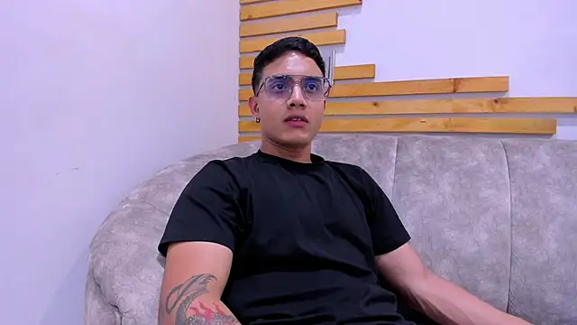 axel vega online show from September 18, 8:22 pm