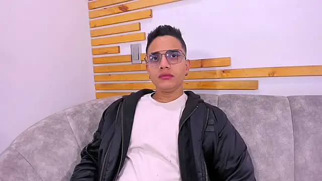 axel vega online show from October 8, 1:20 pm