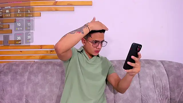 axel vega online show from October 14, 7:14 pm