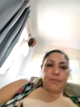 Snapshot of Lunita86 chatting on November 27, 3:03 pm Lunita86 online show from November 27, 3:03 pm