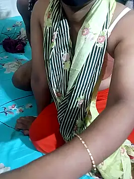 Snapshot of Cute_Couple59 chatting on September 24, 9:12 am Cute Couple59 online show from September 24, 9:12 am