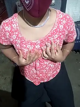 Snapshot of Cute_Couple59 chatting on September 29, 7:51 pm Cute Couple59 online show from September 29, 7:51 pm