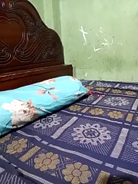 Snapshot of Cute_Couple59 chatting on October 15, 9:53 am Cute Couple59 online show from October 15, 9:53 am