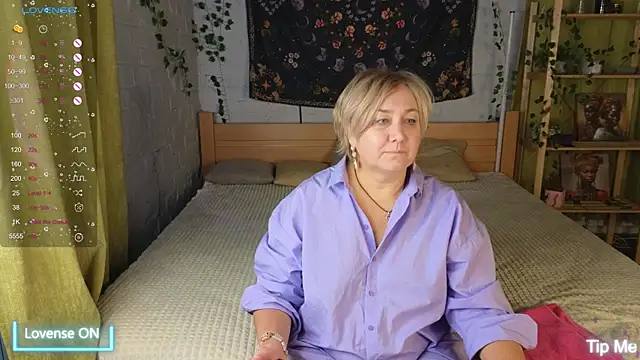 Snapshot of Marta_Wils chatting on October 18, 3:09 am Marta Wils online show from October 18, 3:09 am