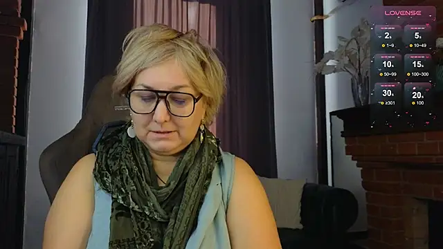 Snapshot of Marta_Wils chatting on October 23, 2:44 am Marta Wils online show from October 23, 2:44 am