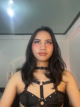 Snapshot of Divine_Goddesss chatting on September 22, 3:52 am Divine Goddesss online show from September 22, 3:52 am