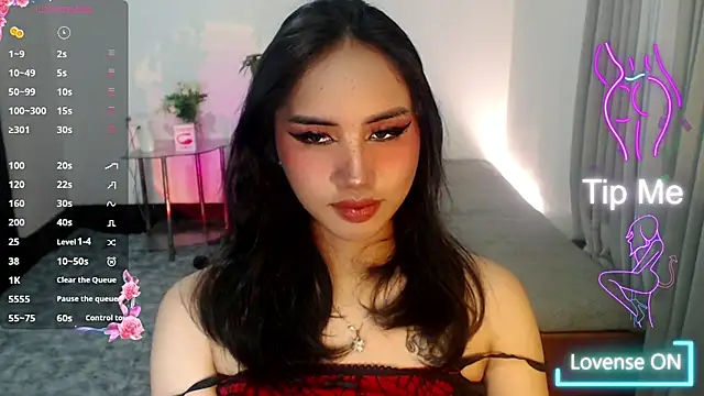 Snapshot of Divine_Goddesss chatting on September 27, 2:49 am Divine Goddesss online show from September 27, 2:49 am