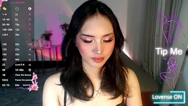Snapshot of Divine_Goddesss chatting on October 1, 3:34 am Divine Goddesss online show from October 1, 3:34 am