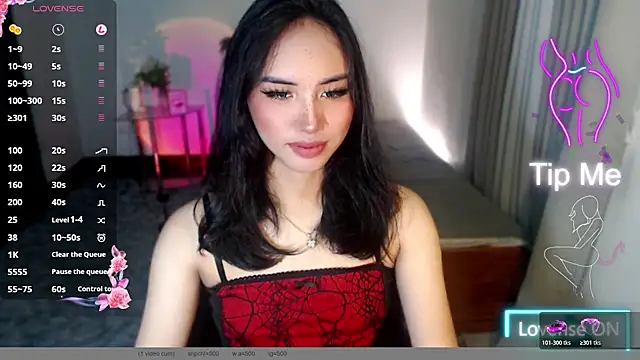 Snapshot of Divine_Goddesss chatting on October 18, 4:04 am Divine Goddesss online show from October 18, 4:04 am