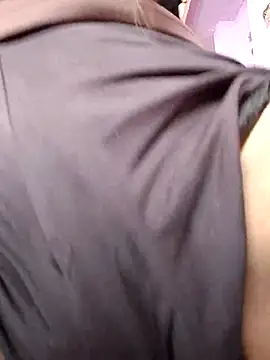 Snapshot of sweet_simmi chatting on November 28, 7:22 am sweet simmi online show from November 28, 7:22 am