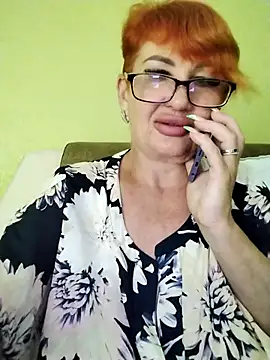 Snapshot of Alissa55552111 chatting on July 6, 6:21 pm Alissa55552111 online show from July 6, 6:21 pm
