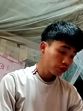 Snapshot of Nhyy_xx chatting on April 17, 6:16 am Nhyy xx online show from April 17, 6:16 am