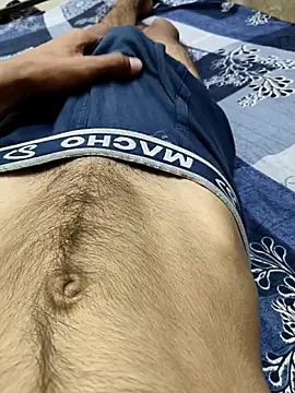 king boy070 online show from May 4, 6:15 pm