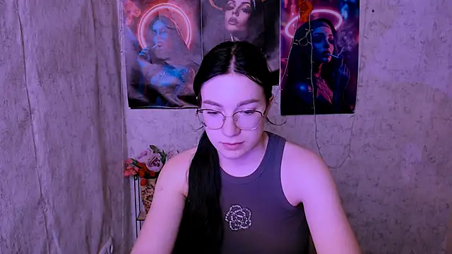 Snapshot of MiraBabe_ chatting on March 25, 11:38 am MiraBabe online show from March 25, 11:38 am