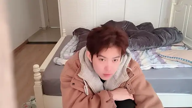 Snapshot of xlong00099 chatting on November 19, 6:24 am xlong00099 online show from November 19, 6:24 am