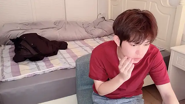 Snapshot of xlong00099 chatting on December 3, 5:37 am xlong00099 online show from December 3, 5:37 am