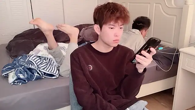 Snapshot of xlong00099 chatting on December 15, 6:28 am xlong00099 online show from December 15, 6:28 am