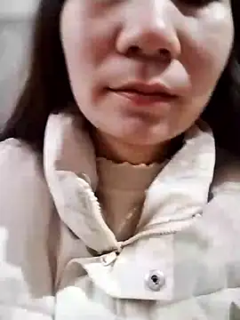 Snapshot of Girl_sexy98 chatting on January 8, 12:35 am Girl sexy98 online show from January 8, 12:35 am