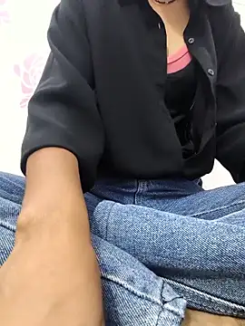 Snapshot of sassyishhu76 chatting on September 27, 8:52 am sassyishhu76 online show from September 27, 8:52 am