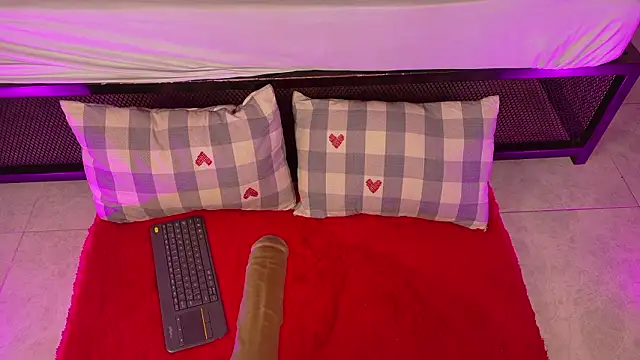 KeendraFox  online show from February 21, 11:11 am