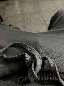 Snapshot of El_awo_ chatting on October 28, 3:43 am El awo online show from October 28, 3:43 am