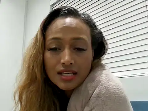 Snapshot of Queen-Of-The-South chatting on October 14, 9:26 pm Queen-Of-The-South online show from October 14, 9:26 pm