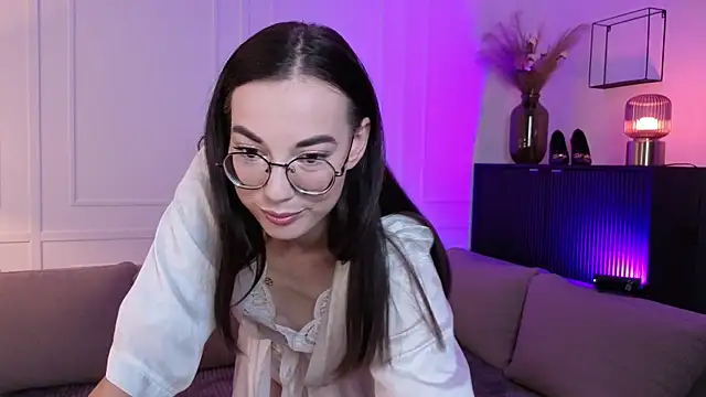 EmmaJakson online show from September 18, 3:47 pm