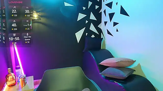 AgataThompson  online show from November 21, 7:45 pm